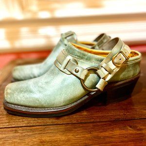 NWOT - RARE Frye Leather Belted Harness Mule Booties Size 8.5 - Distressed Blue